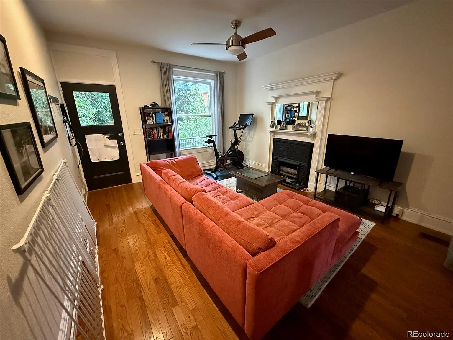 2 bed, 2.0 bath, 1271 sqft, $2,500 — Photo 4
