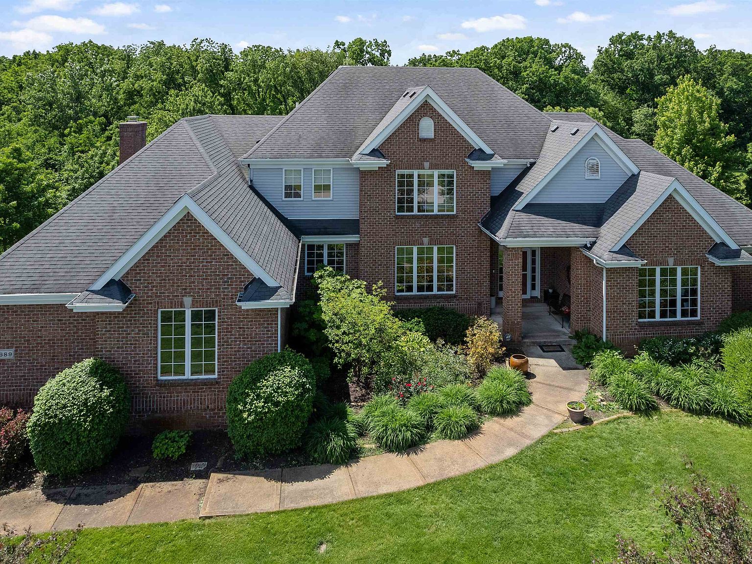 689 Wood Ridge Ln, Caledonia, IL 61011 | MLS #202402720 | Zillow