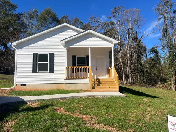 153 Shadowgate Dr, Forest City, NC 28043