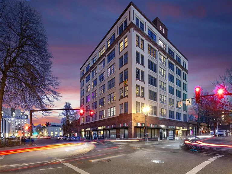 Honeyman Hardware Lofts — Photo 17