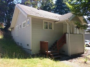 8420 35th Ave SW, Seattle, WA 98126