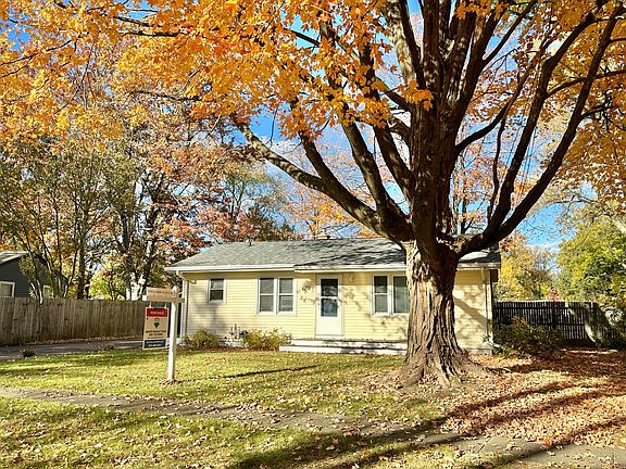 3rd image of 2701 Ashton Ave