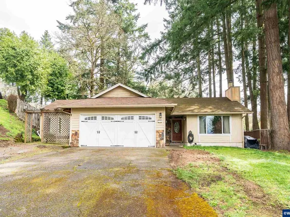 172 W Kathy St, Stayton, OR 97383