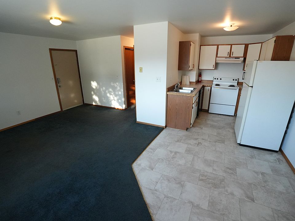 1st image of 102 N Pine St #D