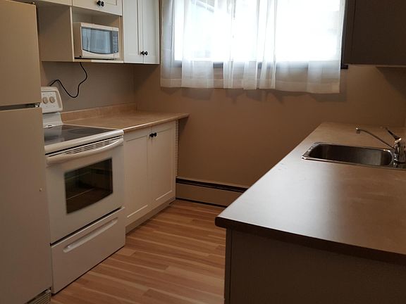 4th image of 9116 75th St NW