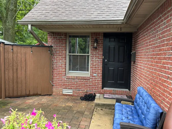 18 Hough St, Greenfield, IN 46140