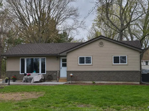 290 Lake St, Essex, ON N0R 1G0