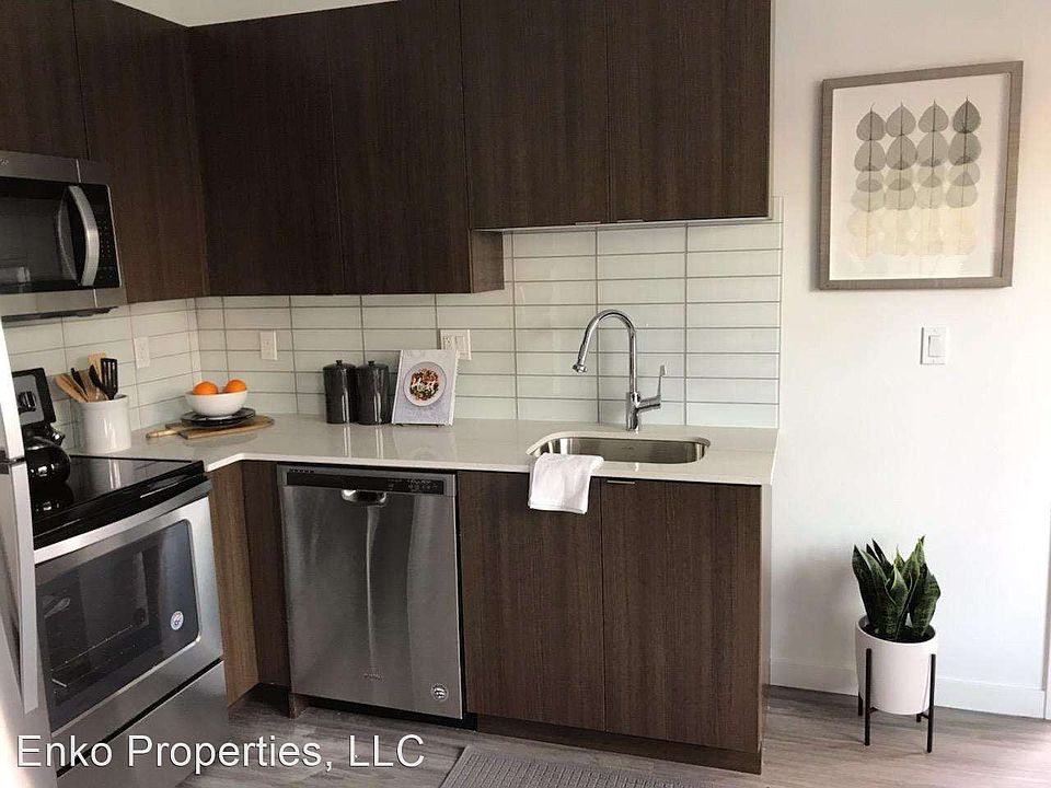 1st image of 450 NE Jessup St #3A