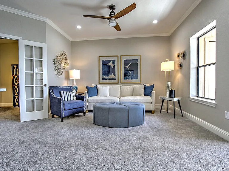 Towne Square Condos — Photo 5