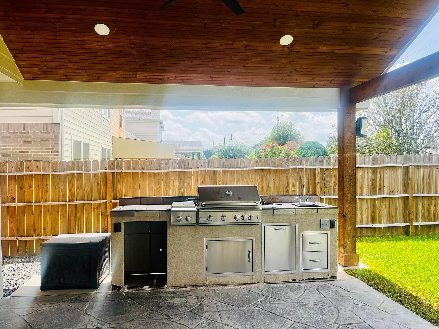 4 bed, 2.5 bath, 2653 sqft, $2,800 — Photo 4