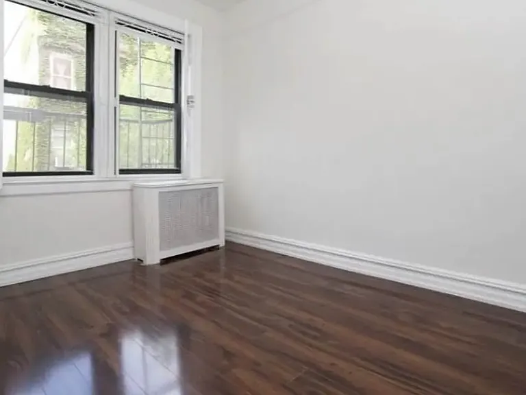 16 Spring St #2 — Photo 4