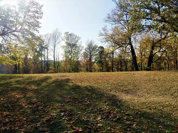 1164 Pond Curv, Waconia, MN 55387