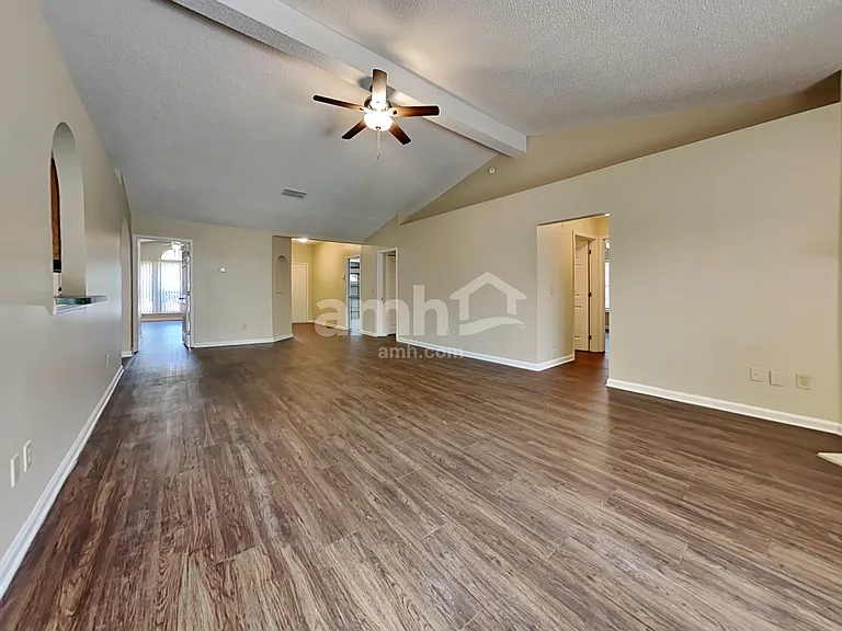 7568 Deer Cove Ln — Photo 6
