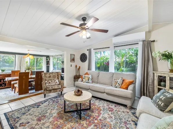 70 Aikahi Loop, Kailua, HI 96734