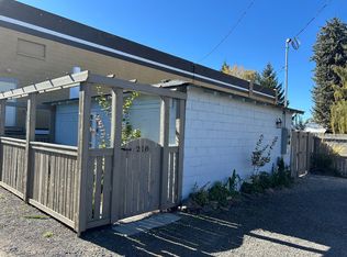 218 SW 7th St, Redmond, OR 97756