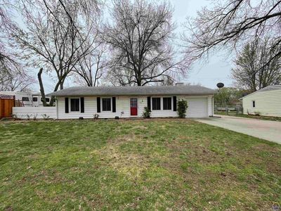 5601 SW 17th St, Topeka, KS, 66604