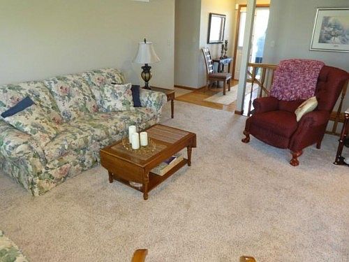 4th image of 2213 NW Cove Ct