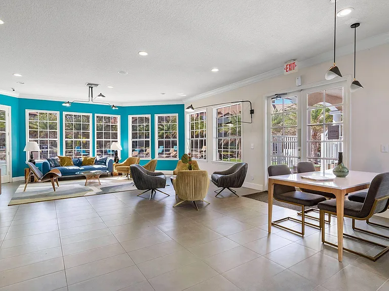 Windsor Castle Townhome Community — Photo 39