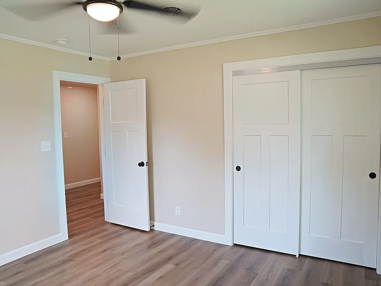 612 Southgate Rd — Photo 23