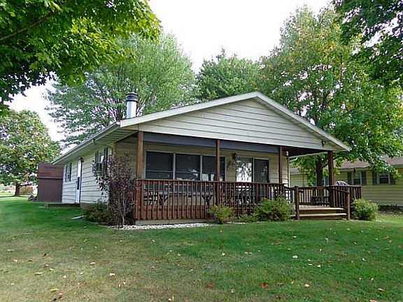 2nd image of 885 SE Ontario Trl