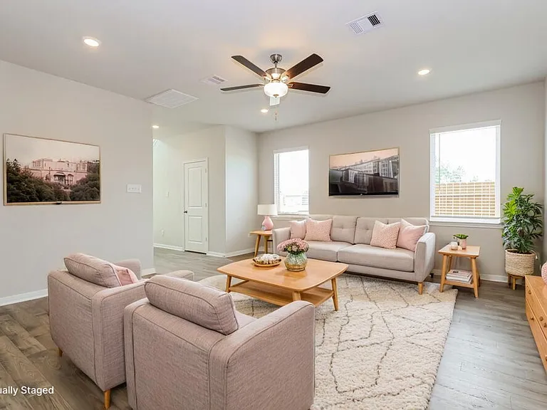 15582 Caramel Springs Dr — Photo 6