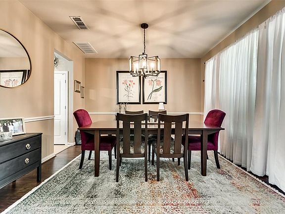 4th image of 1150 Islemere Dr