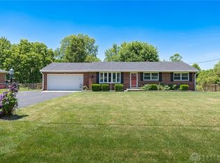 3851 Sterling Dr, Franklin, OH 45005