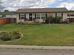 770 Willow Dr, Mountain View, WY 82939