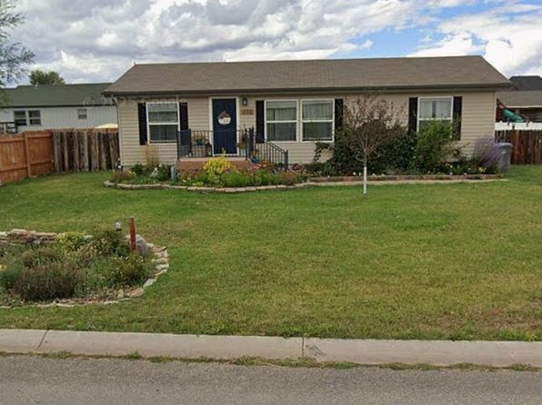 770 Willow Dr