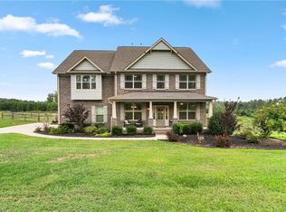 2616 Lunsford Rd, Summerfield, NC 27358