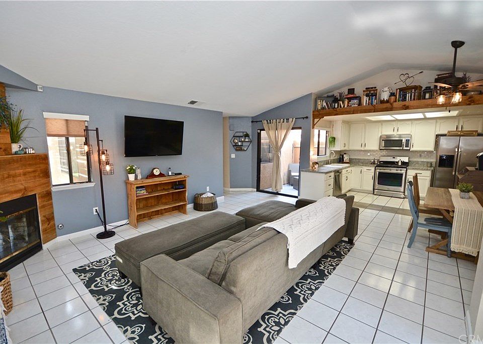 1st image of 27781 Hillpointe Dr