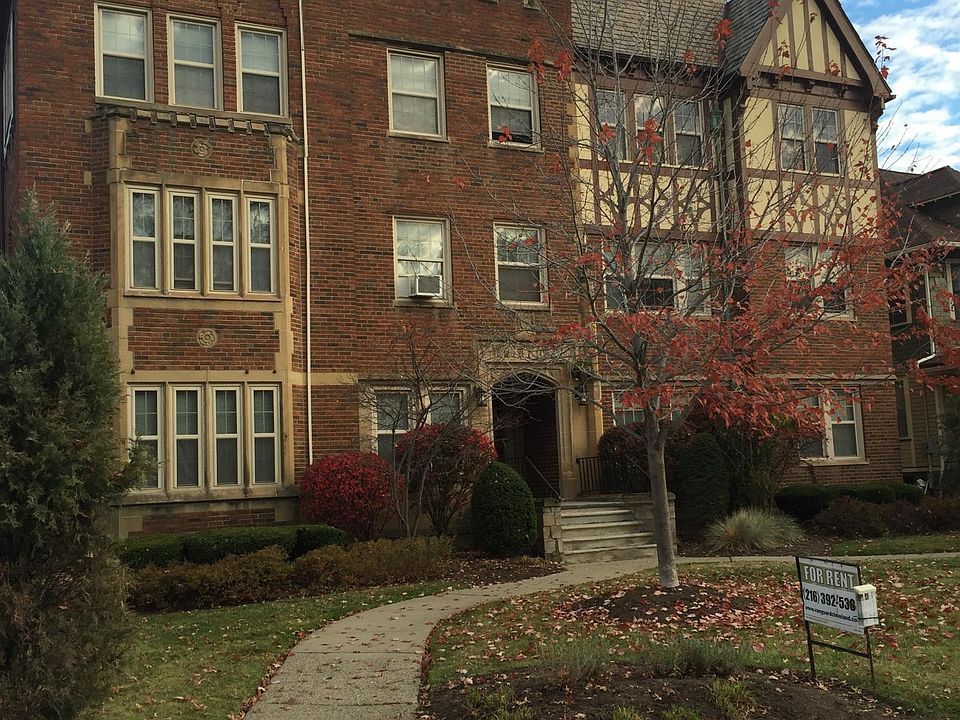 1st image of 15324 Clifton Blvd APT 305
