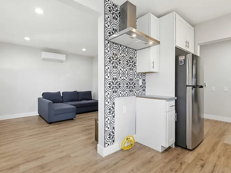 522 W Cherry St #522 — Photo 2