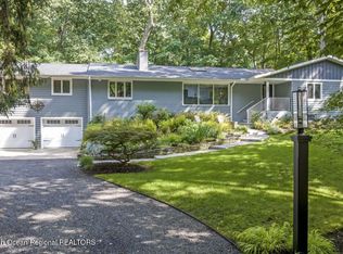 31 Pine St, Lincroft, NJ 07738