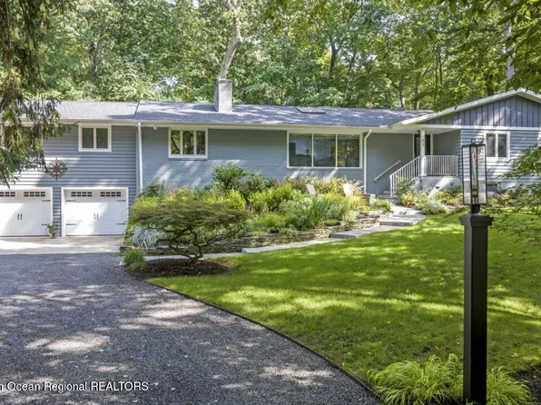 31 Pine Street, Lincroft, NJ 07738