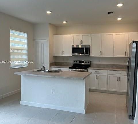 2nd image of 1136 SE 26th Ave #1136