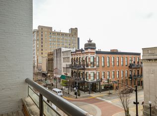 226 Main St, Evansville, IN 47708