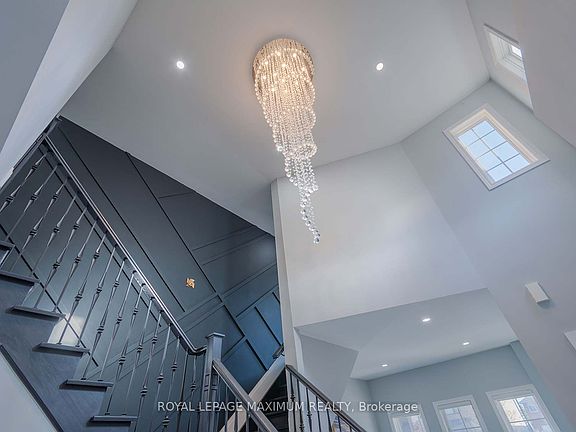 4th image of 26 Marbella Rd