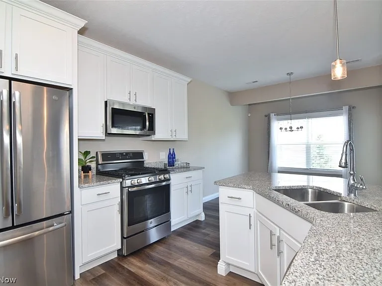 170 Larimar Dr — Photo 10