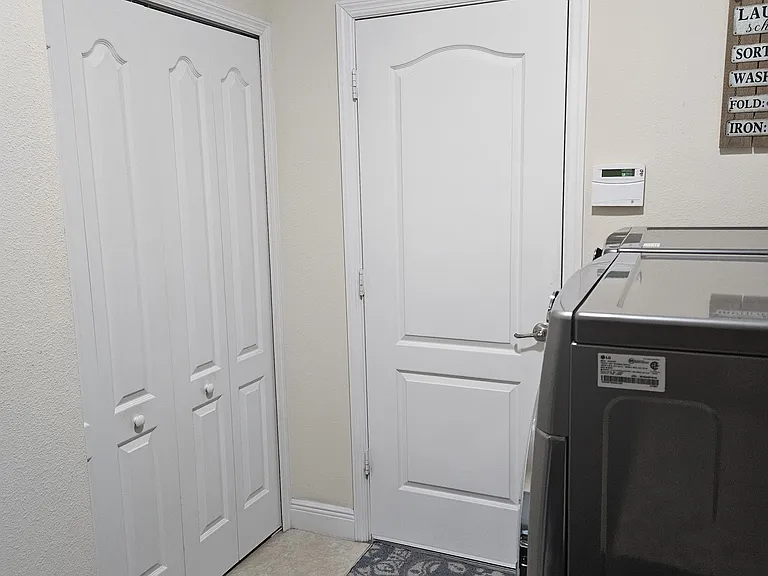 2506 Madewood Dr — Photo 26