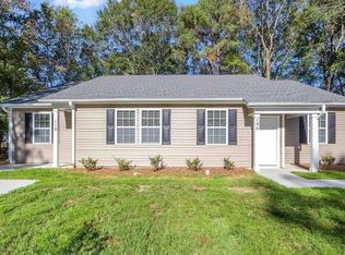 110 W Heath Ave, Smithfield, NC 27577