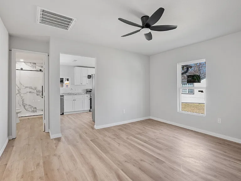 1434 S Rusk St — Photo 11