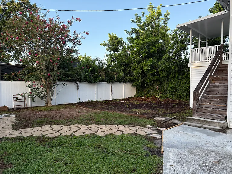 213 S Bradford Ave — Photo 13