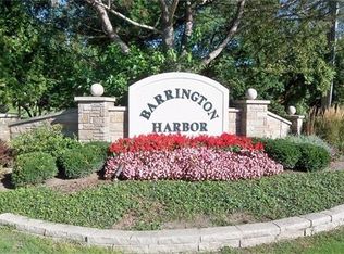 24036 Beacon Dr, Lake Barrington, IL 60010