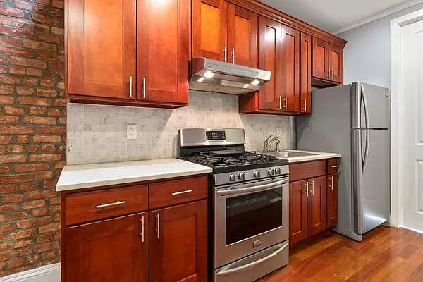 Rented by Douglas Elliman | media 10