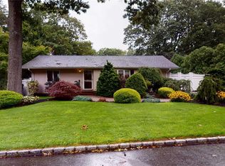 131 McGaw Ave, Lake Grove, NY 11755