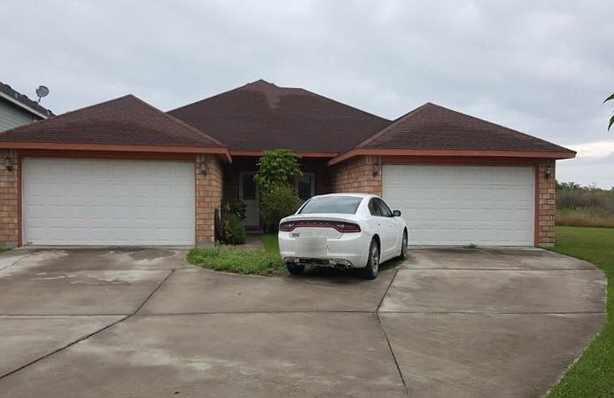 1st image of 3405 N Arroyo Park Ln
