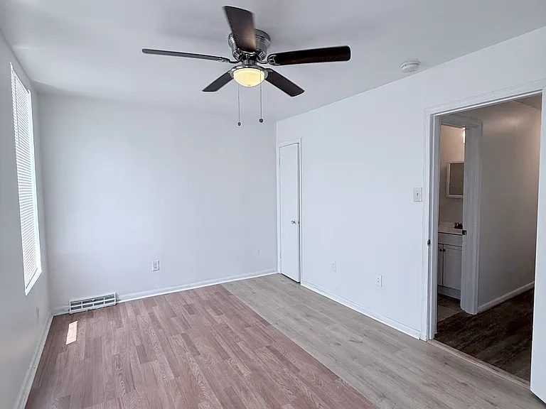 1820 W Fayette St #2 — Photo 30
