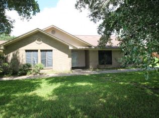 522 Berger Rd, Victoria, TX 77905
