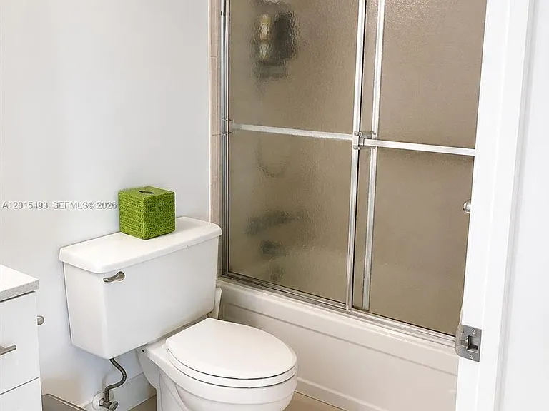 9195 Collins Ave #1012 — Photo 7